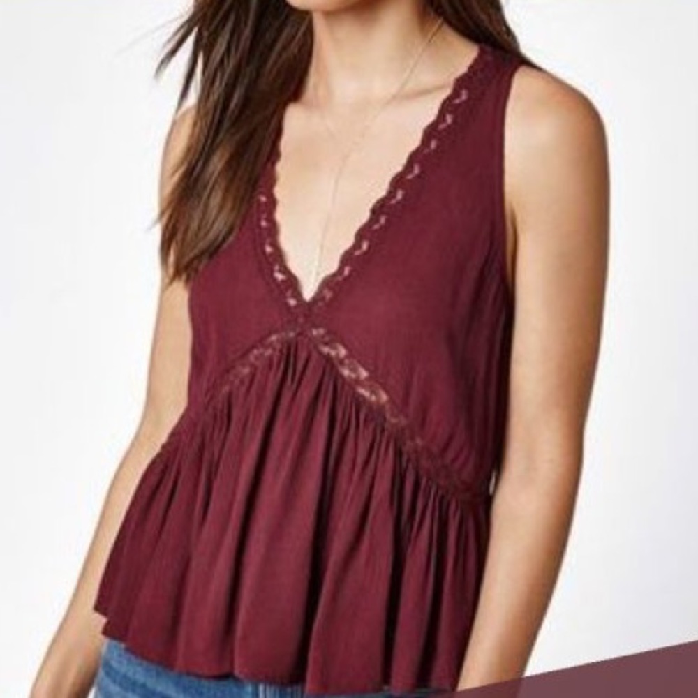Kendall & Kylie Crochet V Neck Flowy Tank Top